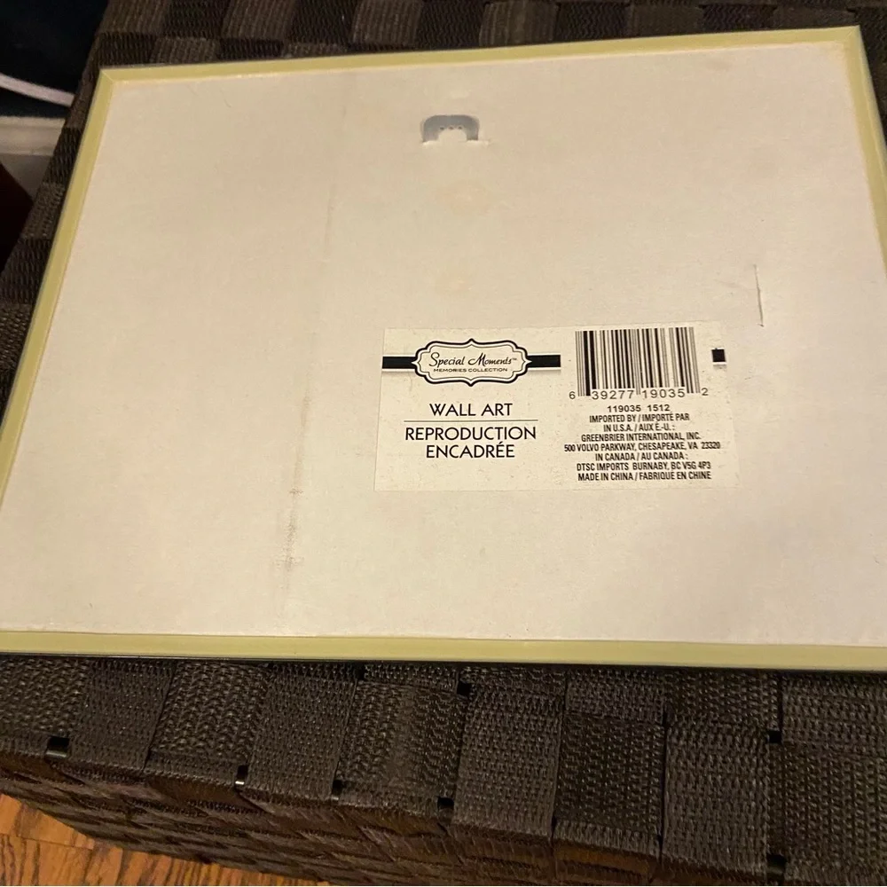 Melanie Martinez Signed / Autographed Framed Photo - Picture 7 of 7